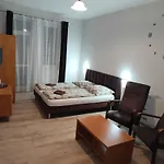 Mini-hôtel Kadar *