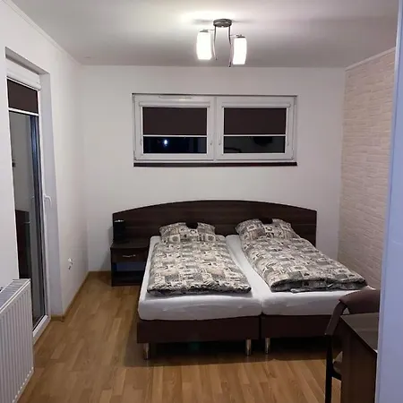 Kadar * ויסלאו