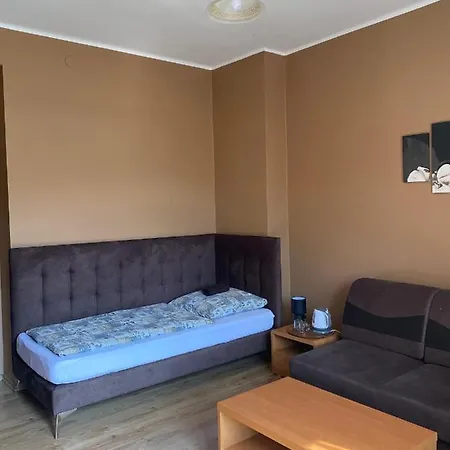 Kadar Inn *